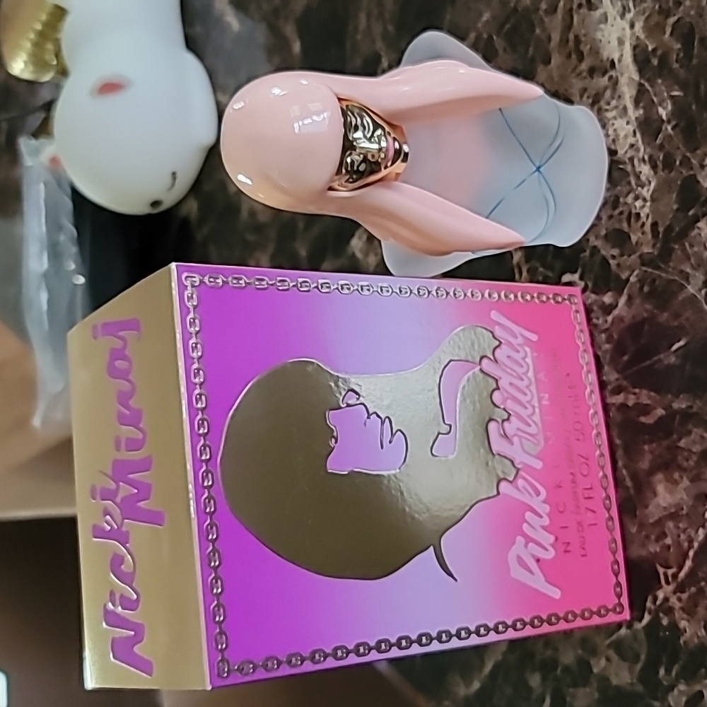 Nicki minaj perfum